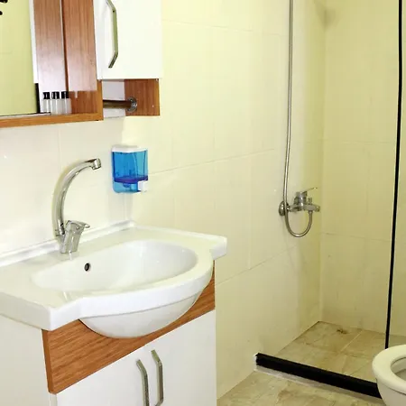 Avist Avcilar 4*